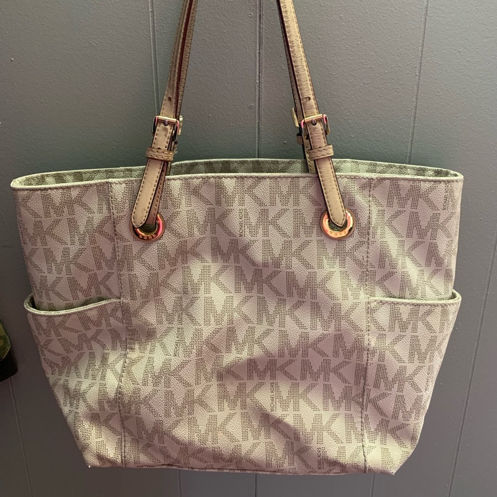 Michael Kors Jet Set Vanilla Tote